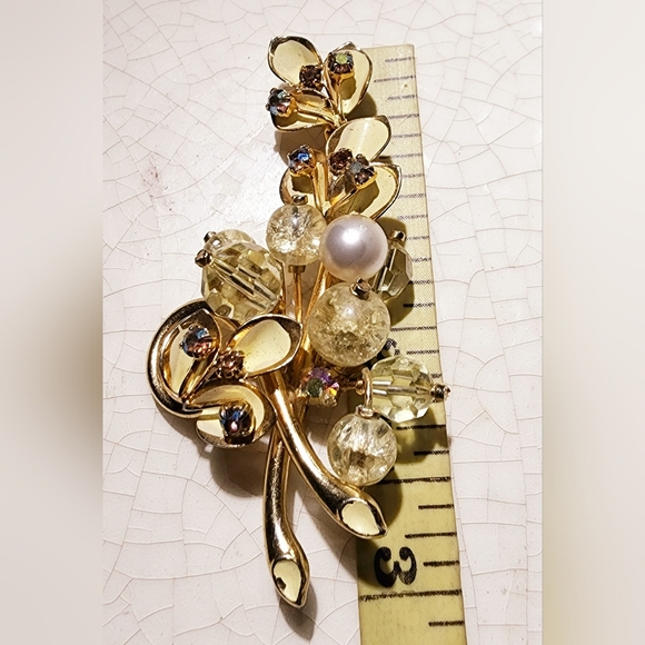 Kramer enameled yellow Aurora Borealis gemstone leaf bouquet bauble brooch - Picture 4 of 5